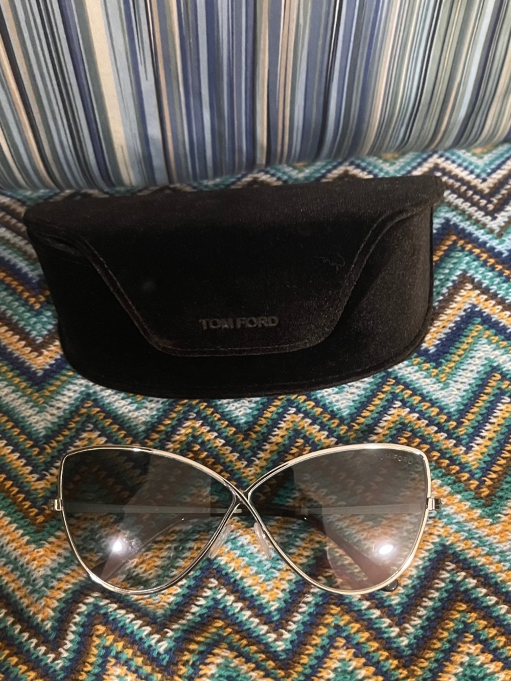 Tom Ford Elise cat eye sunglasses FT0569 16B
